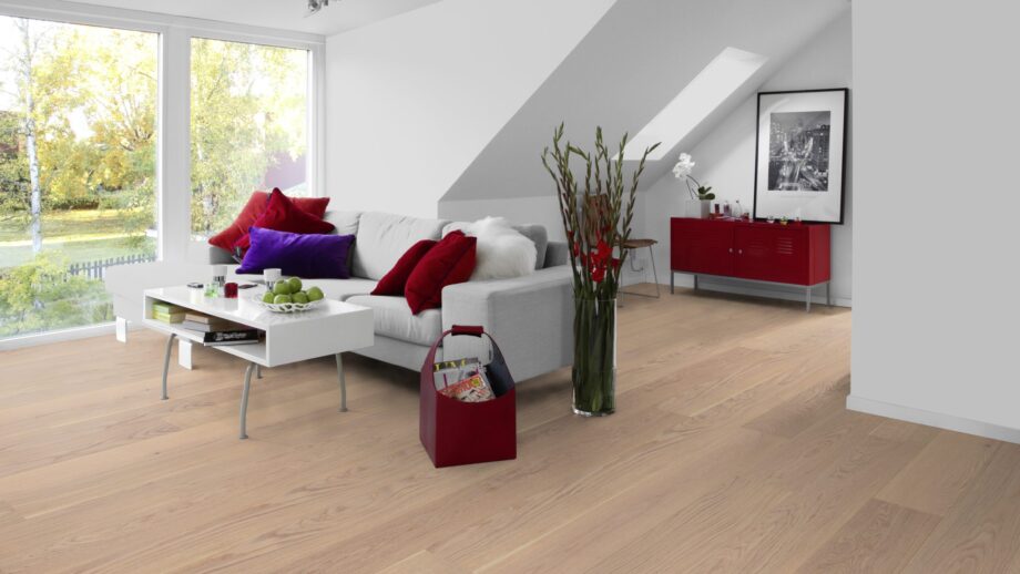 Parkettboden Eiche Tarkett Shade Cream White Plank XT, Landhausdiele, 2-seitig Mikrofase, gebürstet, gebeizt, Proteco Natura Mattlack – 3