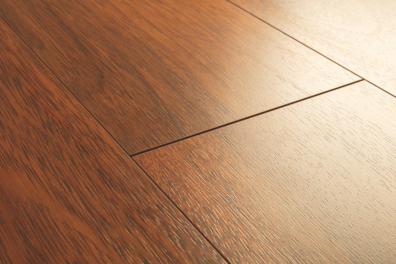 Laminat Eiche Quick-Step Natural Varnished Merbau