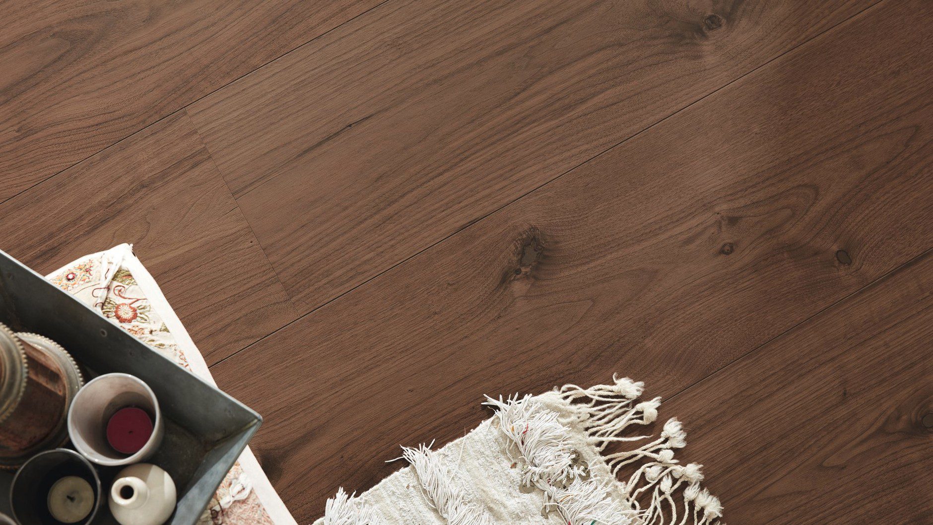 Parkett Eiche Ameerika pähkel Meister Lindura American walnut lively, matt versiegelt