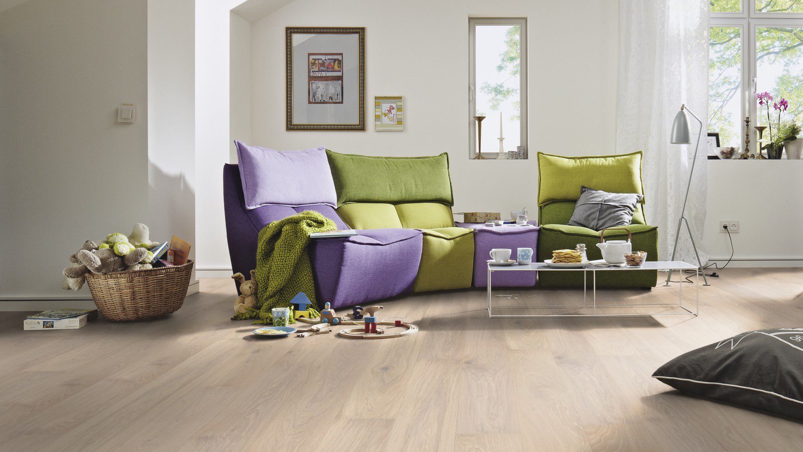 Parkettboden Eiche Meister Limed off-white oak lively, gebürstet, matt versiegelt PD400