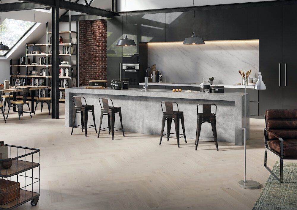 Parkett Eiche, Cappuccino, 1-Stab, gefast, gebürstet, peits, Mattlack, Fischgrätmuster, click