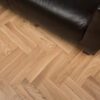 4765_10190_herringbone-parquet-oak-gestreift-beveled-4-sides-oiled 4765_10190_herringbone-parquet-oak-gestreift-beveled-4-sides-oiled