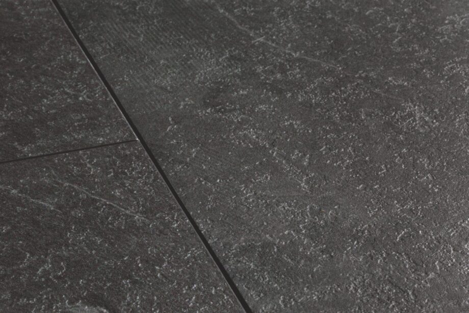 LVT Vinylboden Quick-Step, Ambient Click, Fliese schwarz, gefast – 2