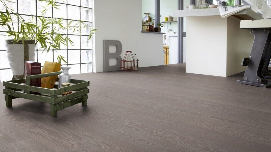 Parkett Boden Tarkett, Play, Eiche Marble Plank, gebürstet, 2-seitige Mikrofase, Proteco Natura gebeizt – Ansicht 5 Parkett Boden Tarkett, Play, Eiche Marble Plank, gebürstet, 2-seitige Mikrofase, Proteco Natura gebeizt – 5