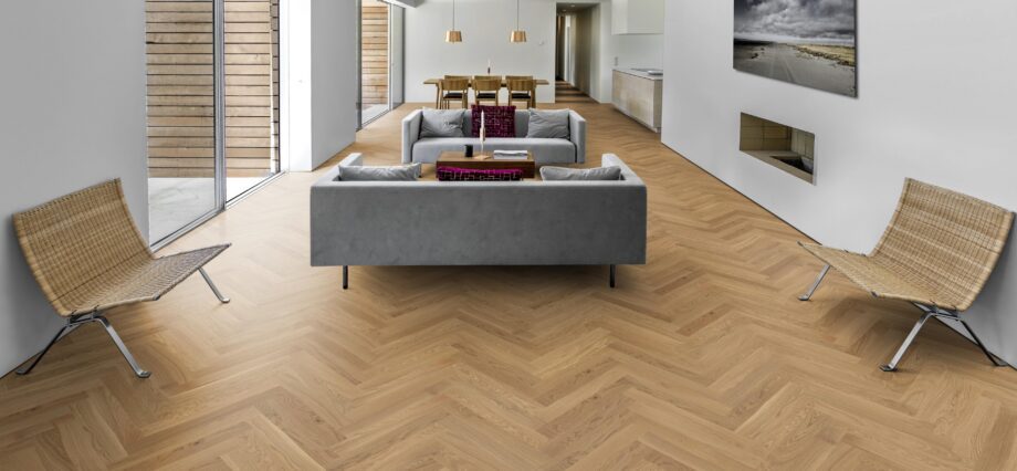 Kalasaba parkett Tamm Rustic 45 õlivahatatud – vaade 6 Fischgrätparkett Bauwerk Monopark Eiche Rustikal 45 Öl-Wachs – 6