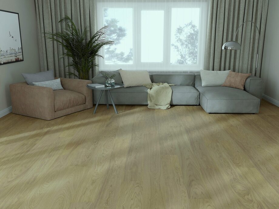 parketti-tammi-estaparket-nova-eco-elite-1-sauvainen-16045 Parketti tammi Esta Nova Eco Elite 1-sauvainen – olohuone sohvalla ja pieni palmu huoneen nurkassa
