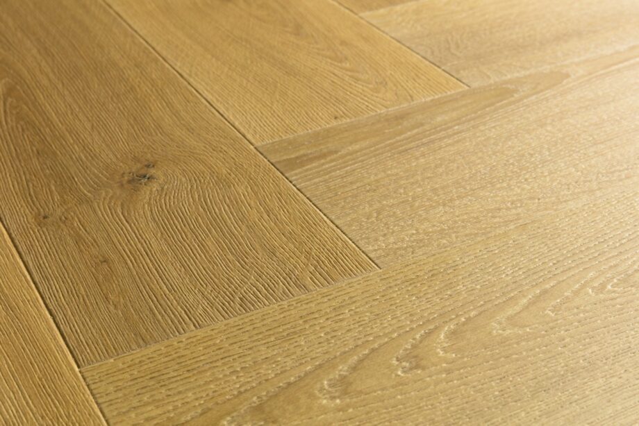 Laminat-fischgrat-quick-step-impressive-design-cumin-oak Laminat Fischgrät Quick Step Impressive Design Cumin Oak, warme natürliche Eichenfarbe und harmonische Sortierung