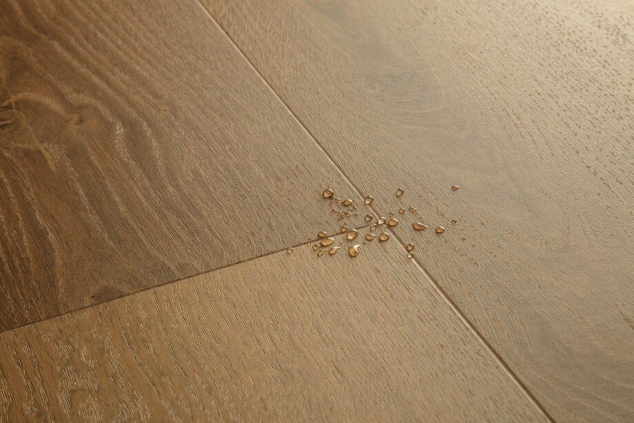 Vinylboden Quick-Step Bloom Elegant Oak Fumed – Ansicht 3 Vinylboden Quick-Step Bloom Elegant Oak Fumed – 3