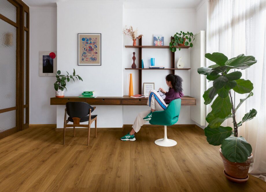 Klickvinyl Quick-Step Bloom Botanic Caramel Oak – Ansicht 8 Klickvinyl Quick-Step Bloom Botanic Caramel Oak – 8