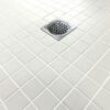 Rutschhemmendes Keramikmosaik Dover White 5x5, 30x30 cm, 6 mm, Weiß – 2