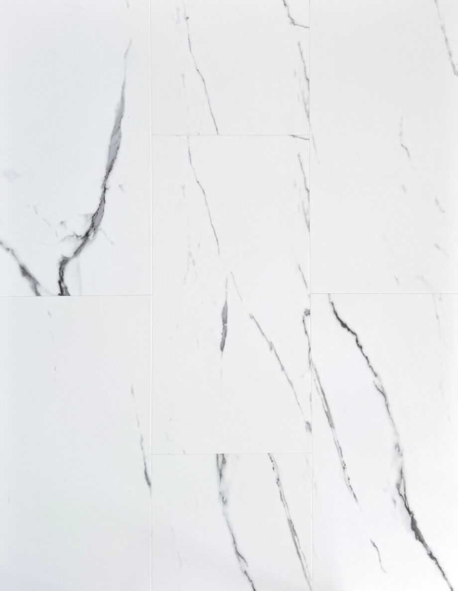 186022-1 Wasserfeste SPC-Vinylfliese Bianco Carrara, 30,5x61 cm, 5,5 mm, mit integrierter Trittschalldämmung