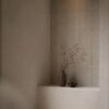 031.872.0313.16743-2 Keramik-Wandfliese in Steinoptik mit Relief Tau Lithos Wall Relief Linen, 30x90 cm, 8,7 mm, Leinenbeige, rektifiziert – 2