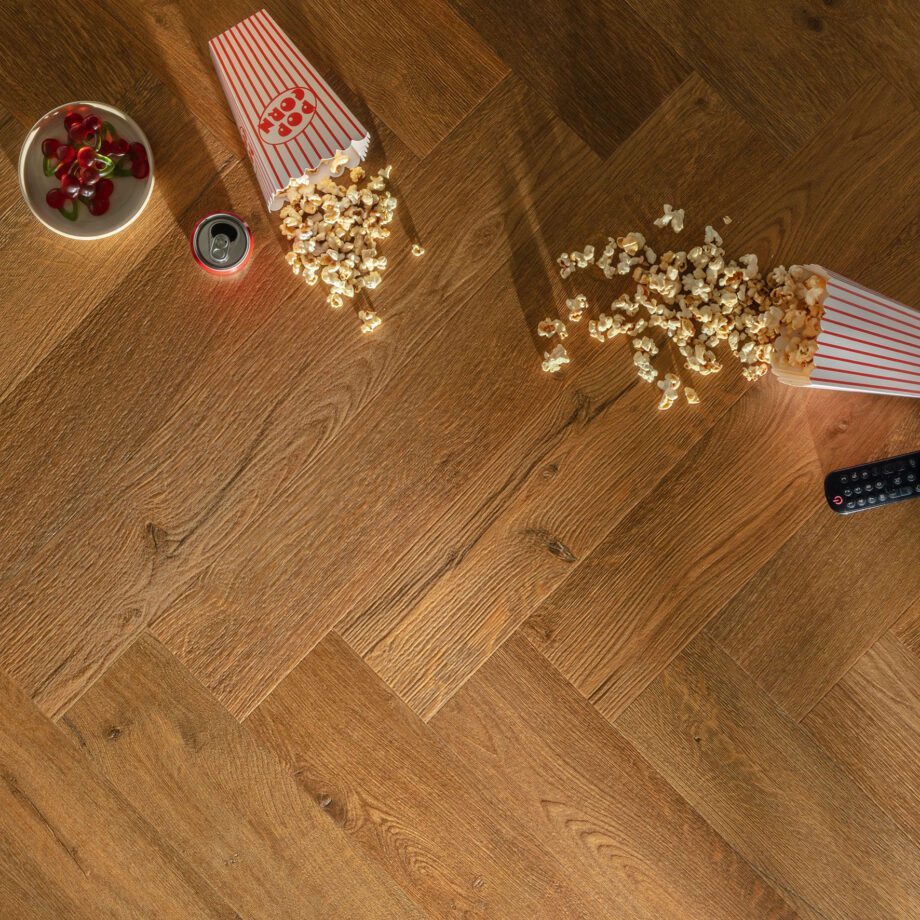 Tugevdatud südamikuga LVT kalasaba vinüülparkett Floorify Ikura F333