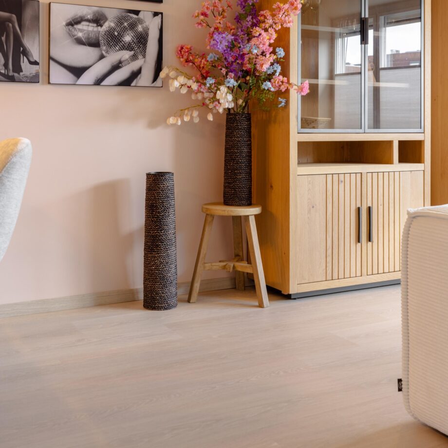 Tugevdatud südamikuga LVT vinüülparkett Floorify Long Plank Whitsundays F003 2 Tugevdatud südamikuga LVT vinüülparkett Floorify Long Plank Whitsundays F003