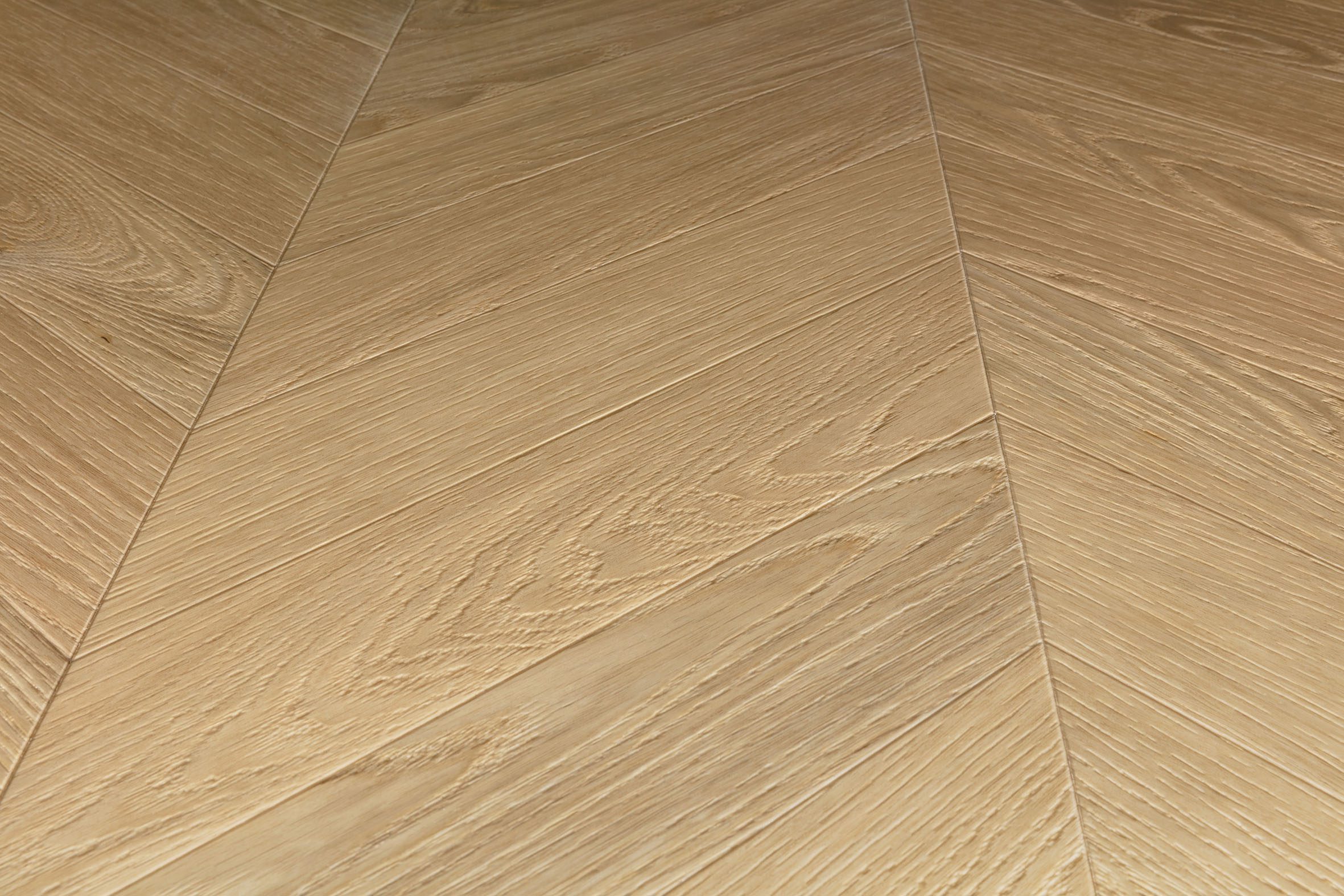Tugevdatud südamikuga LVT vinüülparkett Floorify Chevron Rocky F701