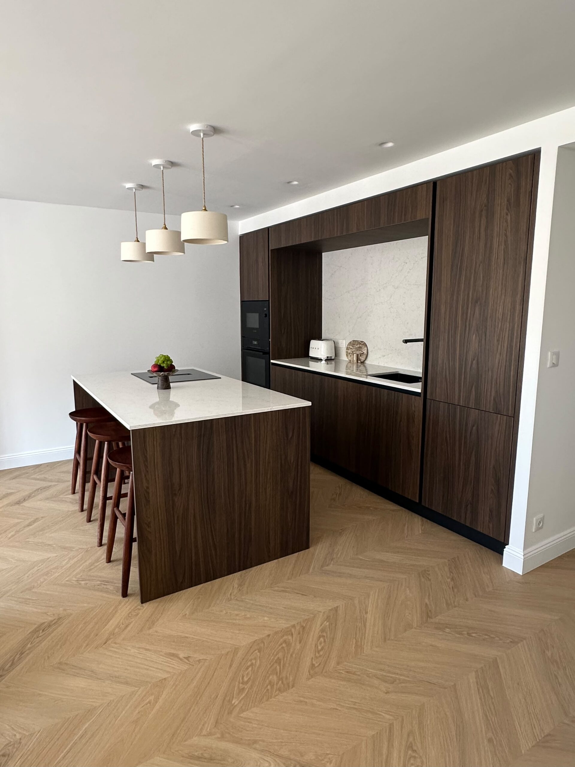 Tugevdatud südamikuga LVT vinüülparkett Floorify Chevron Rocky F701