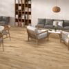 017.241.0036.09050-2 Matte Bodenfliese aus Feinsteinzeug in Holzoptik Tau Eternal Roble, 20x120 cm, 9 mm, Eiche, rektifiziert – 2