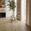 Chevron Parkett Eiche Esta Nordic S Havana extramatt lackiert – Nahaufnahme Chevron Parkett Eiche Esta Nordic S Havana extramatt lackiert – 3