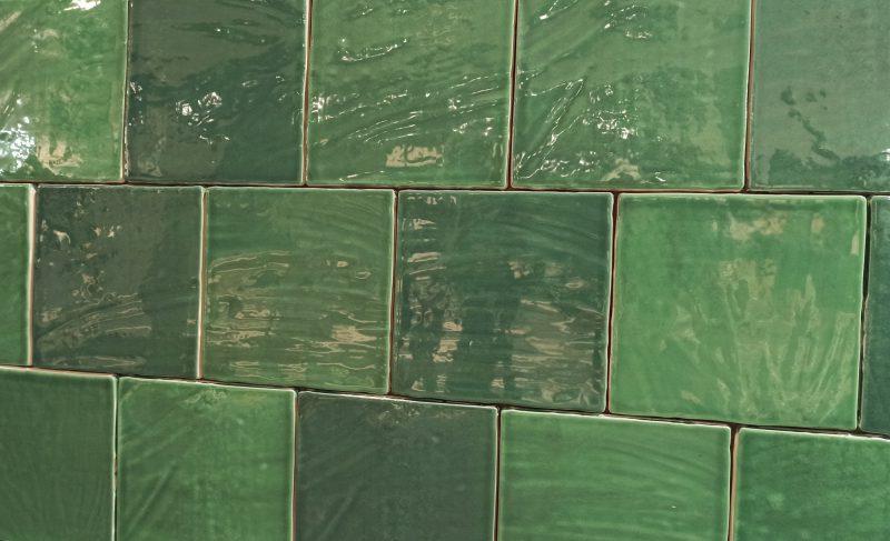 Keramik-Wandfliese mit Relief in Handmade-Optik Dune Tabarca Verde, 15x15 cm, 9 mm, Grün – 3