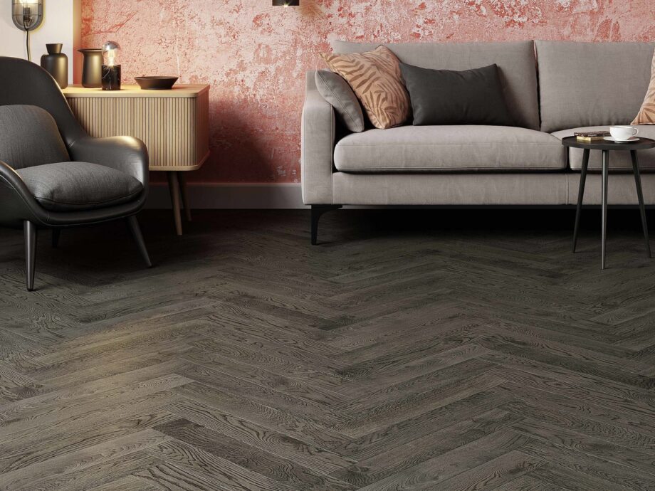 Fischgrätparkett Eiche Esta BC Lava Grey extramatt lackiert – Nahaufnahme Fischgrätparkett Eiche Esta BC Lava Grey extramatt lackiert – 3