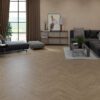Fischgrätparkett Eiche Esta Nova Eco Elite Sandstone extramatt lackiert – Nahaufnahme Fischgrätparkett Eiche Esta Nova Eco Elite Sandstone extramatt lackiert – 2