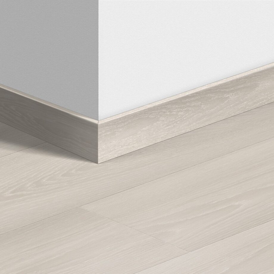 qssk04757-1 Sockelleiste Quick-Step White Premium Oak für Laminat, MDF, 12x58x2400 mm