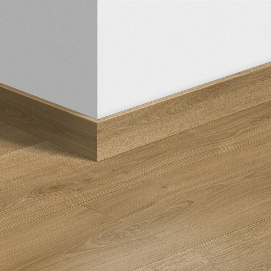 qssk04762-1 Sockelleiste Quick-Step Brushed Oak Warm Natural für Laminat, MDF, 12x58x2400 mm