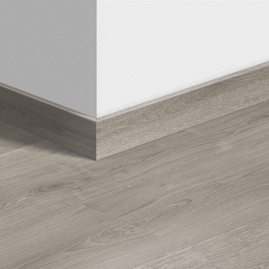 qssk04765-1 Sockelleiste Quick-Step Brushed Oak Grey für Laminat, MDF, 12x58x2400 mm