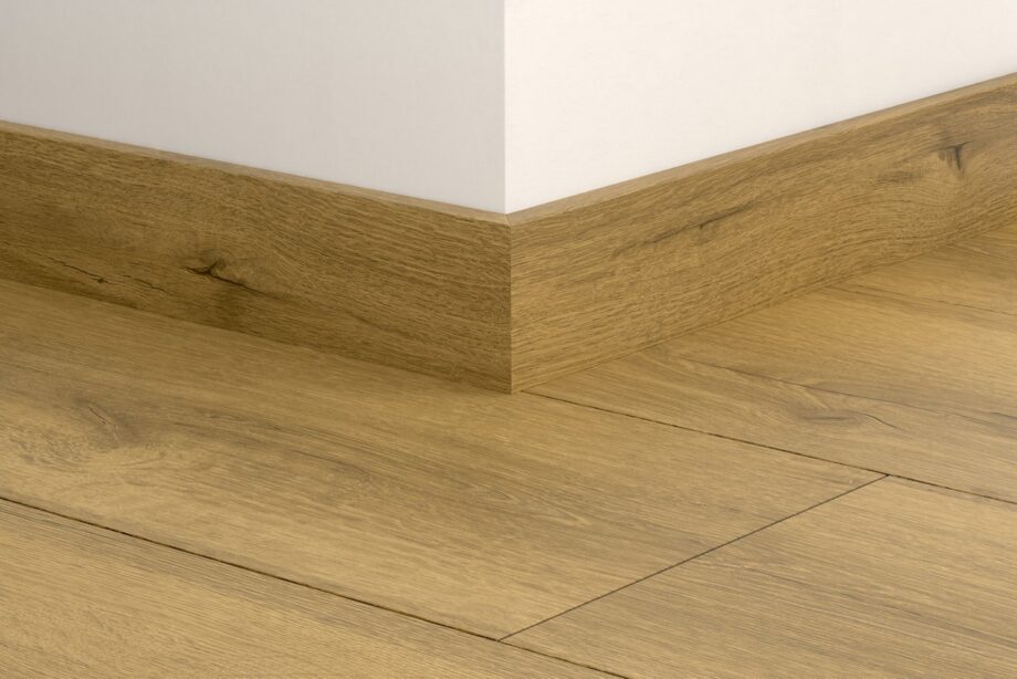 qssk05787-1 Sockelleiste Quick-Step Light Classic Oak für Laminat, MDF, 12x58x2400 mm