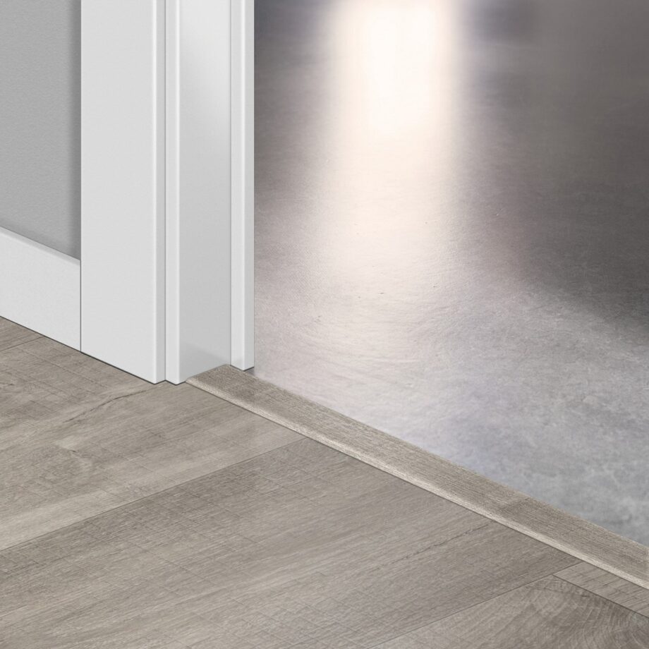 qsvincp40030-1 Incizo 5-in-1 Übergangsprofil Quick-Step Canyon Oak Grey With Saw Cuts für Rigid-Vinyl (Alpha), 8x45x2000 mm