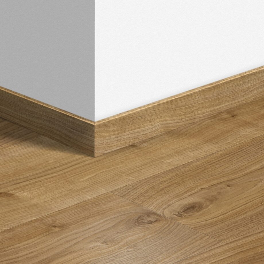Sockelleiste Quick-Step Cottage Oak Natural für LVT Vinylboden, wasserfest, 12x58x2400 mm