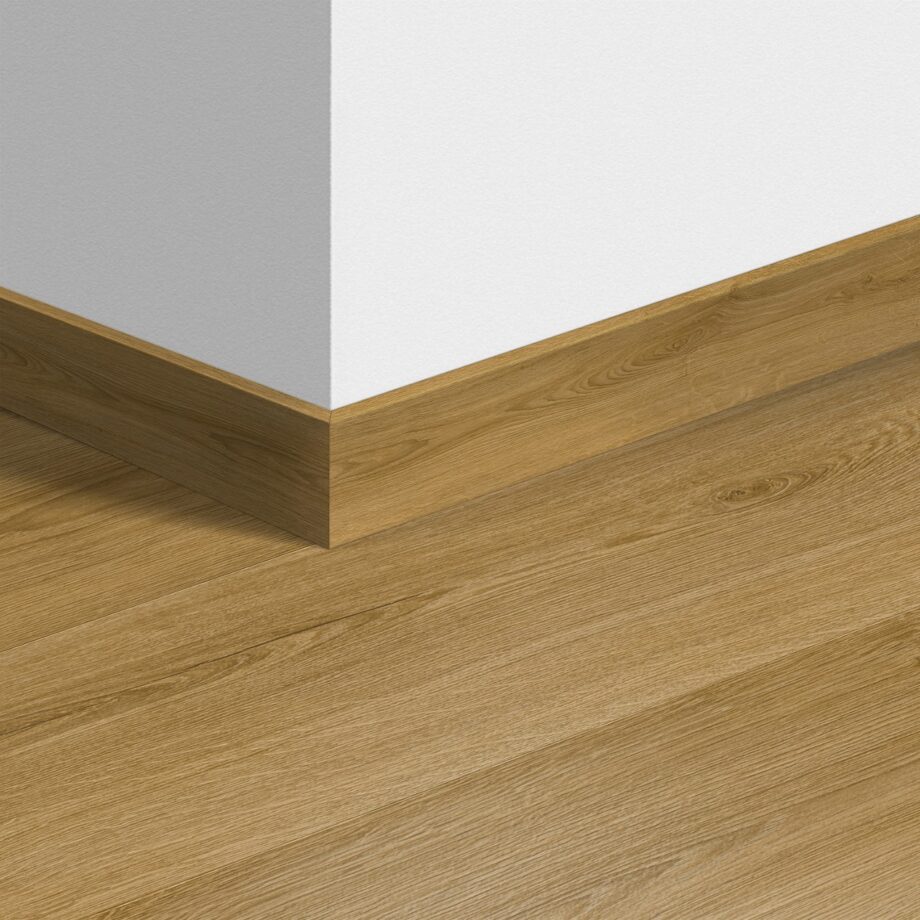 Sockelleiste Quick-Step Botanic Smoked Oak für LVT Vinylboden, wasserfest, 12x58x2400 mm