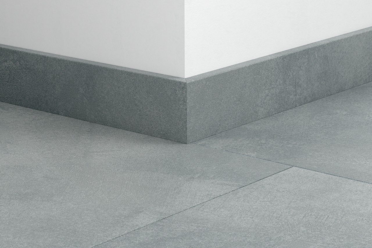 Sockelleiste Quick-Step Soft Sky für LVT Vinylboden, wasserfest, 12x58x2400 mm