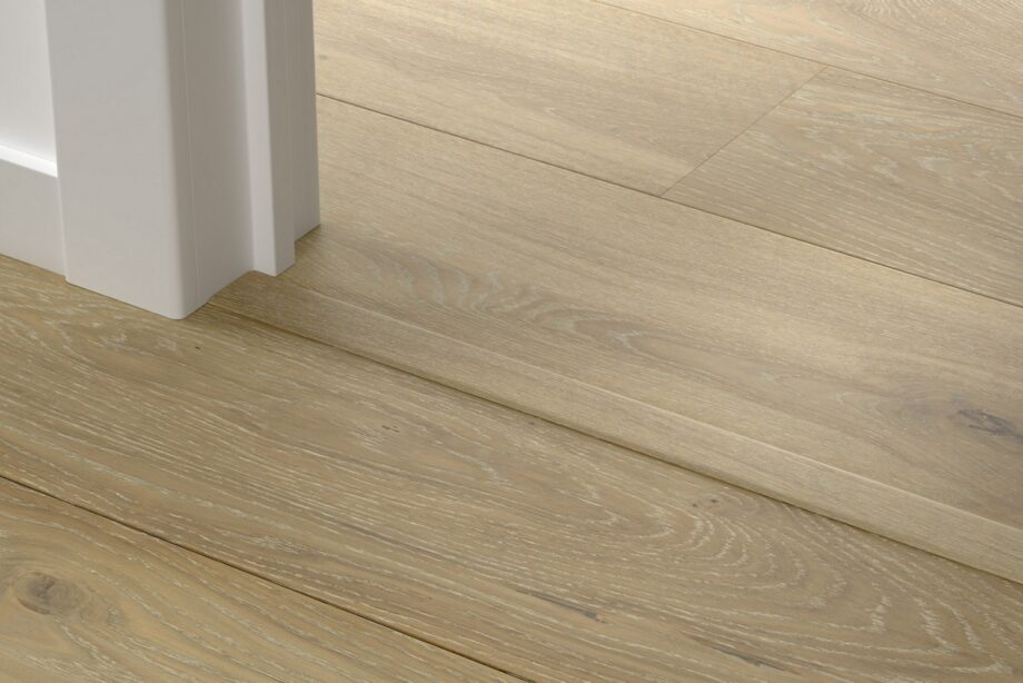 qswincp05110-1 Incizo 5-in-1 Übergangsprofil Quick-Step Light Storm Oak Extra Matt für Parkett, Holzfurnier, 17x54x2150 mm