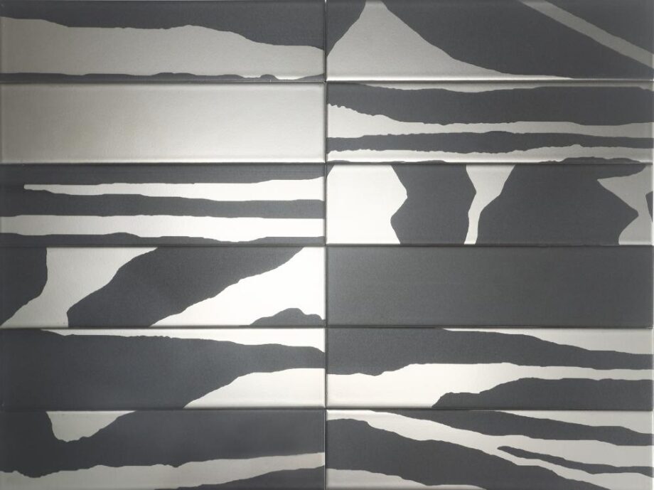 188723-1 PVD-metallmustriga keraamiline seinaplaat Dune Flat Savannah Black & Silver, 7,5x30 cm, 8 mm, must-hõbedane