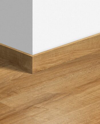 Sockelleiste Quick-Step Autumn Oak Honey für LVT Vinylboden, wasserfest, 12x58x2400 mm
