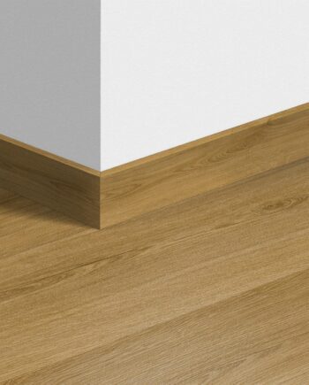 Sockelleiste Quick-Step Botanic Smoked Oak für LVT Vinylboden, wasserfest, 12x58x2400 mm