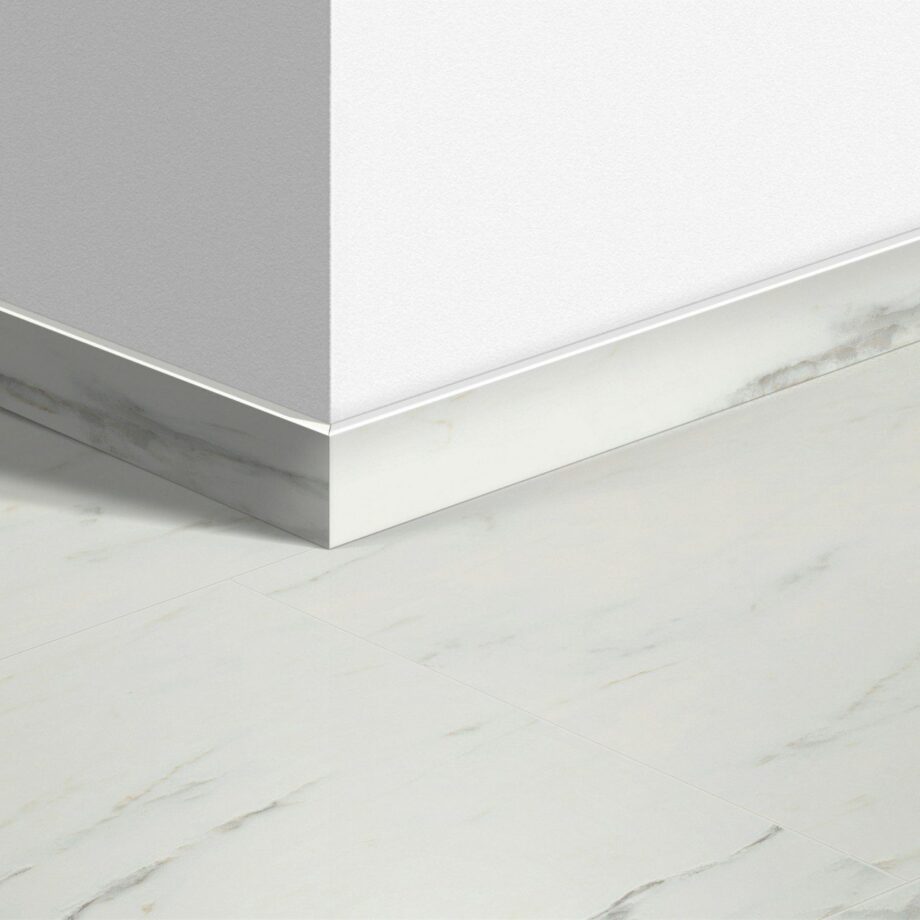 Sockelleiste Quick-Step Marble Carrara White für LVT Vinylboden, wasserfest, 12x58x2400 mm