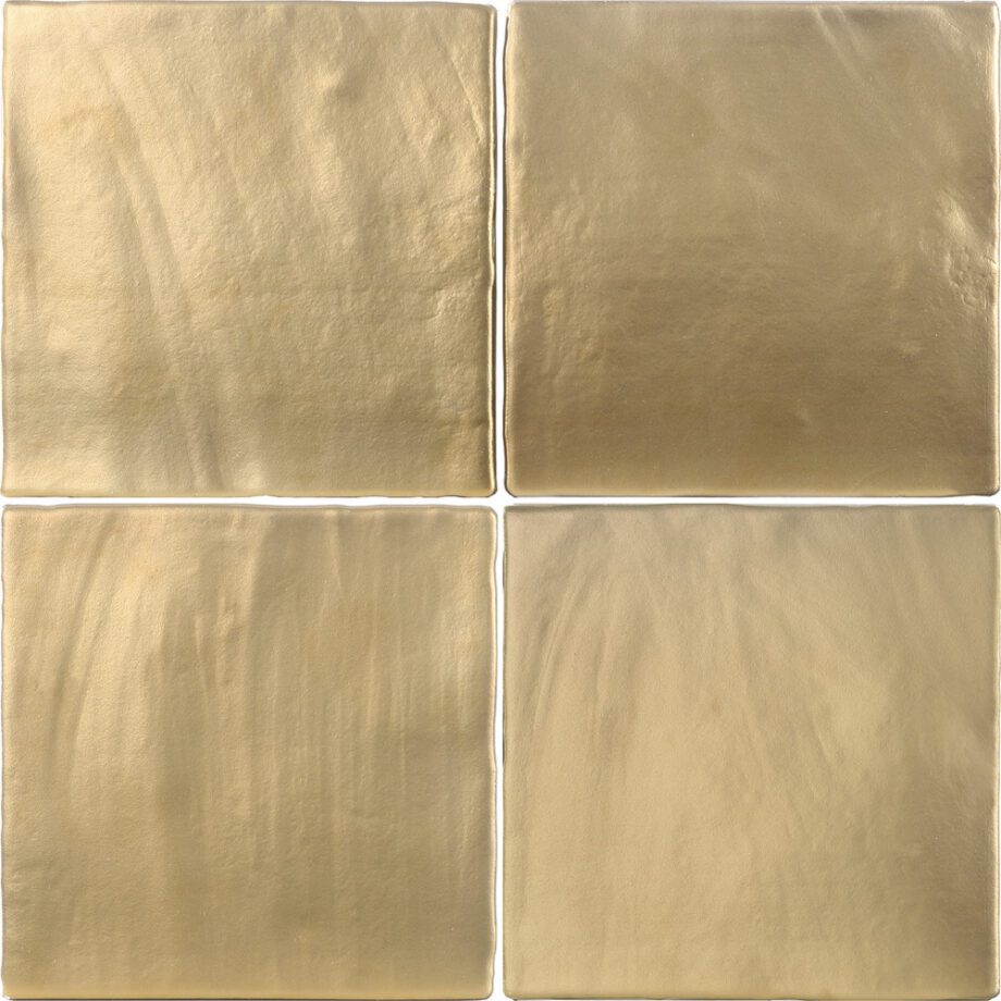 Metalliefektiga reljeefne keraamiline seinaplaat Dune Tabarca Gold Matt Matte goldene Keramik-Wandfliese mit Relief in Metalloptik Dune Tabarca Gold Matt, 15x15 cm, 9 mm
