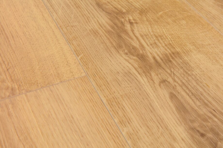 4367_8560_LVT-Vinuulparkett-QUICKSTEP-tamm-naturaal-faasitud-BACL40023-1