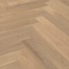 Fischgrätparkett Eiche, ter Hürne, raw oak herringbone, Fischgrätparkett, gebürstet, gefast, extra matt versiegelt – Ansicht 2 Fischgrätparkett Eiche, ter Hürne, raw oak herringbone, Fischgrätparkett, gebürstet, gefast, extra matt versiegelt – 2