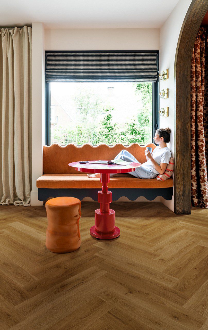 Vinylboden Fischgrät Quick-Step Botanic Caramel Oak – 6