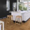 Kalasaba parkett paigaldatud põrandale, Fischgrätparkett Eiche Mix geölt & gewachst 140 mm – 5