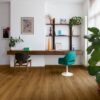 Klickvinyl Quick-Step Bloom Botanic Caramel Oak – Ansicht 10 Klickvinyl Quick-Step Bloom Botanic Caramel Oak – 10