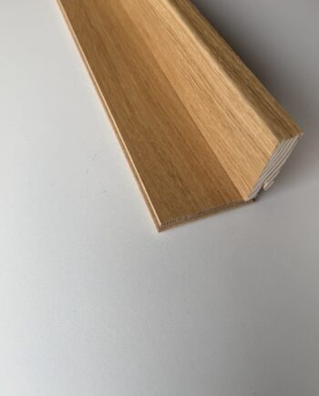 Sockelleiste Eiche furniert matter Lack Profil 15×60 mm
