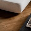 Chevron Parkett Bauwerk Spinpark Eiche Caramello 15 geölt geschliffen – Ambiente Chevron Parkett Bauwerk Spinpark Eiche Caramello 15 geölt geschliffen – 2