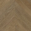 Chevron Parkett Eiche Esta Nordic S Havana extramatt lackiert – Nahaufnahme Chevron Parkett Eiche Esta Nordic S Havana extramatt lackiert – 2