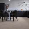 Fischgrätparkett Eiche Esta Nova Eco Elite Pearl extramatt lackiert – Nahaufnahme Fischgrätparkett Eiche Esta Nova Eco Elite Pearl extramatt lackiert – 3