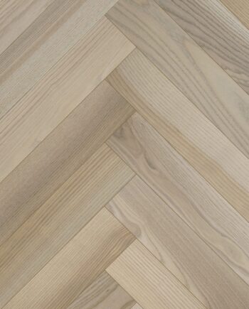 Fischgrätparkett Esche Esta Elegant Sandstone Original 600 mm extramatt lackiert