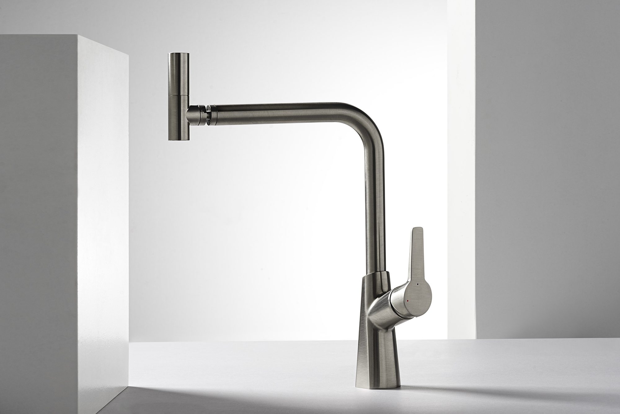 Küchenarmatur Emmevi Nicla 89078ES, hoher L-Auslauf – 2